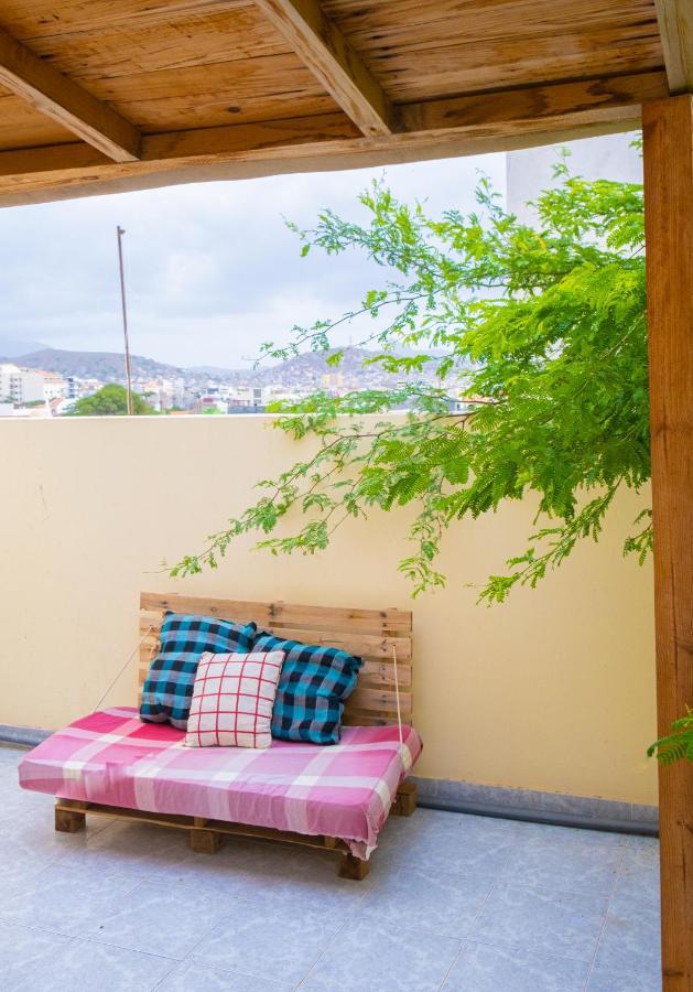 Simabo'S Backpackers' Hostel Mindelo Exterior foto